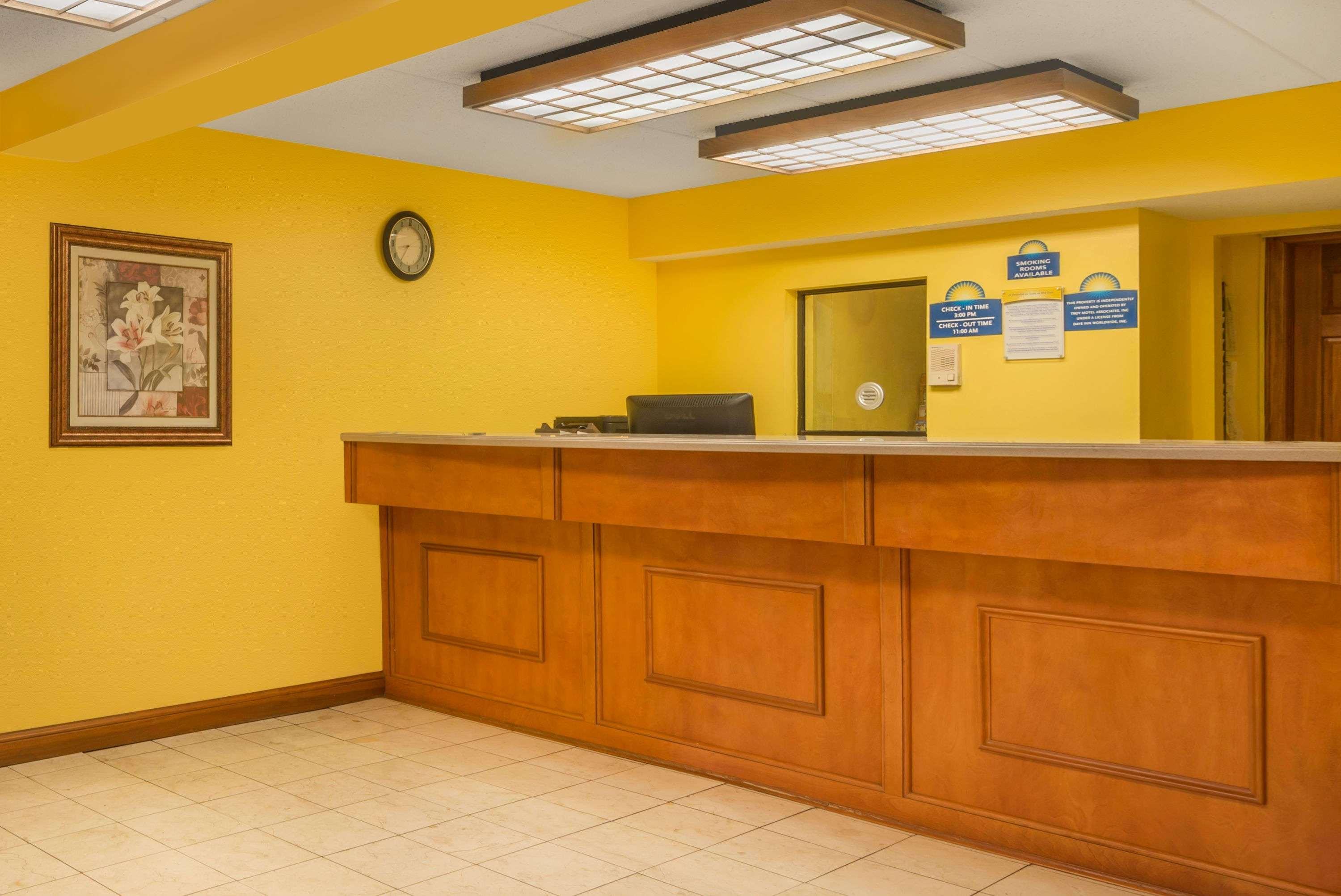 Days Inn By Wyndham Columbus Fairgrounds Екстериор снимка