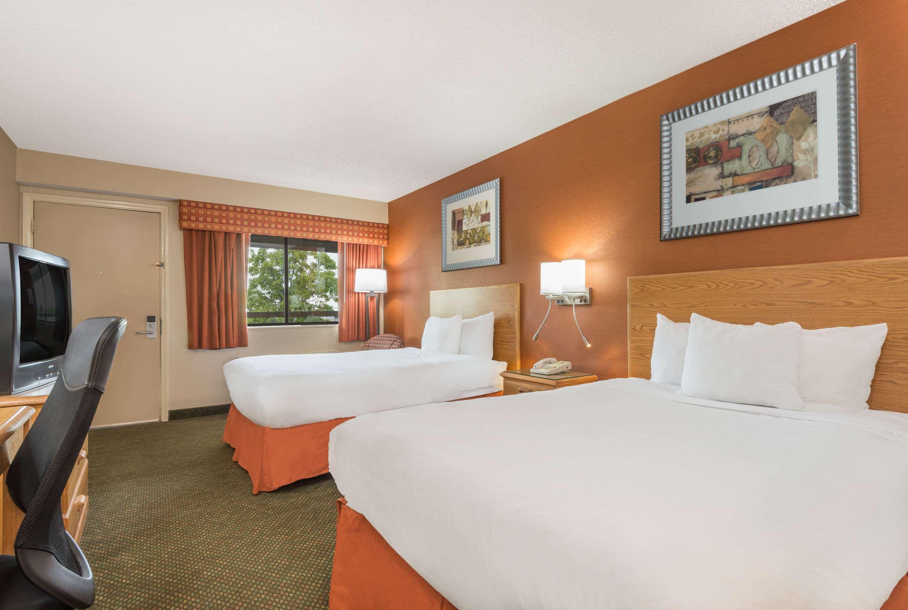 Days Inn By Wyndham Columbus Fairgrounds Екстериор снимка