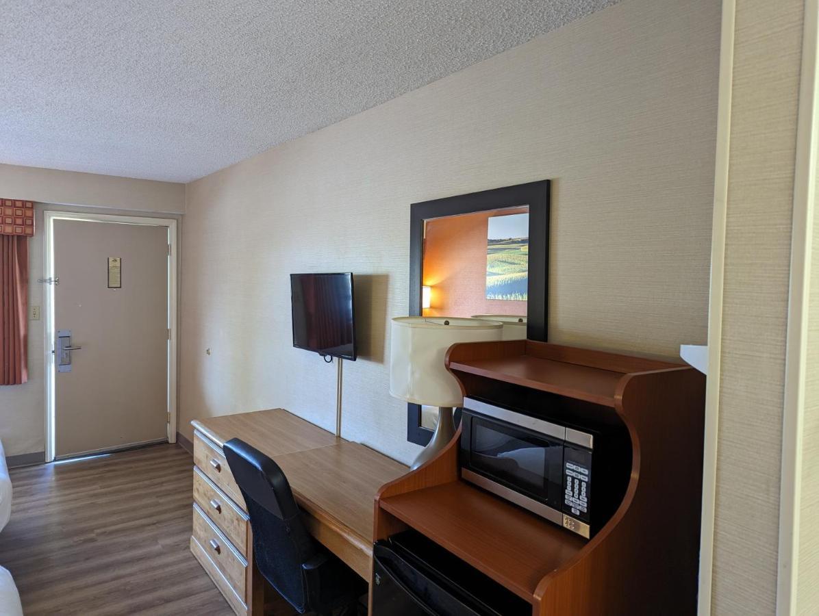 Days Inn By Wyndham Columbus Fairgrounds Екстериор снимка