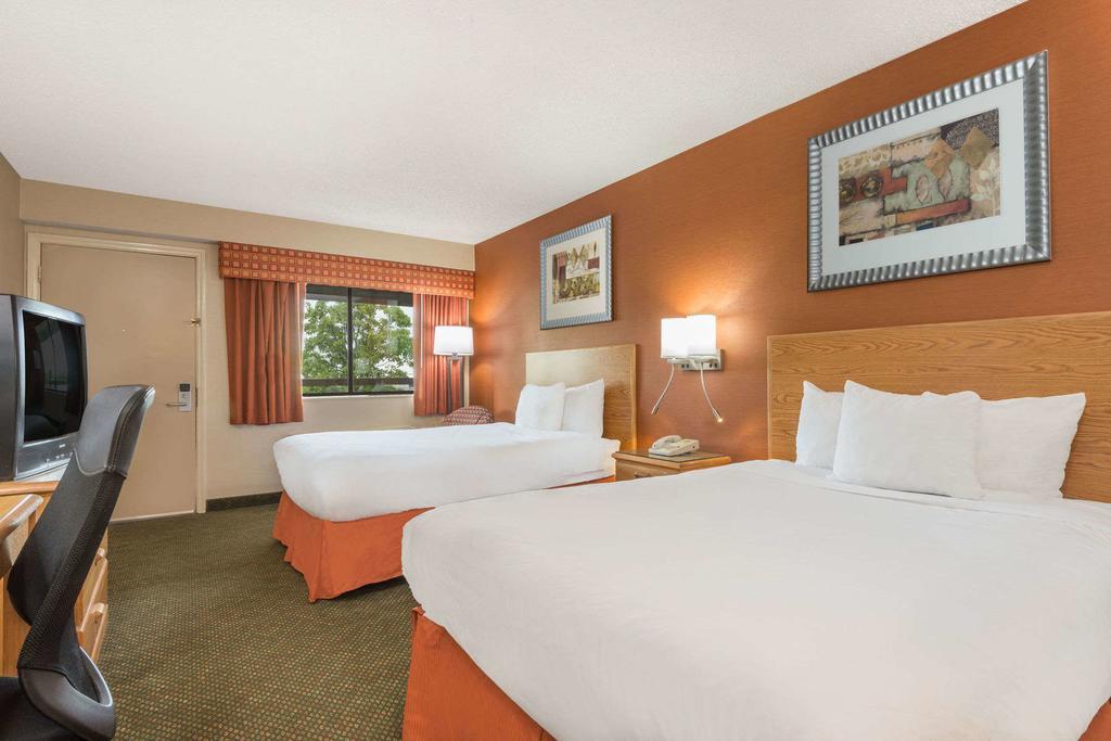 Days Inn By Wyndham Columbus Fairgrounds Екстериор снимка